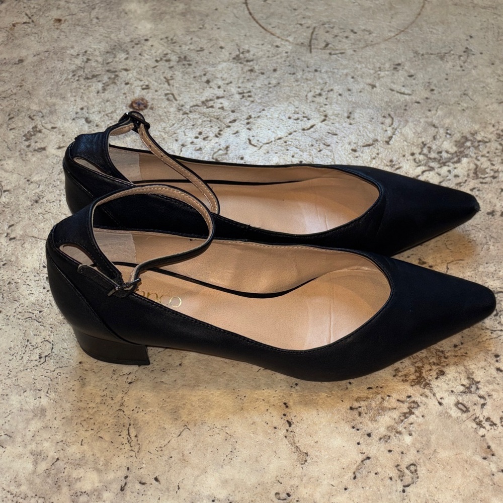 Franco Sarto Black Pointed Toe Heels